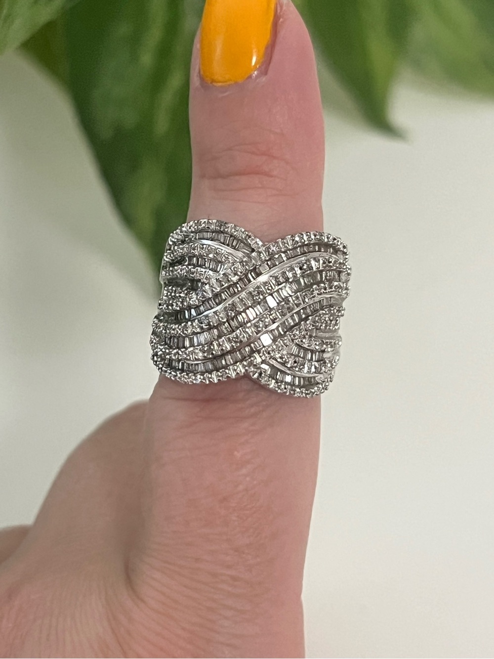 1 cttw. Natural Diamond & 925 Sterling Silver Statement Cocktail Ring, Size 7 💍